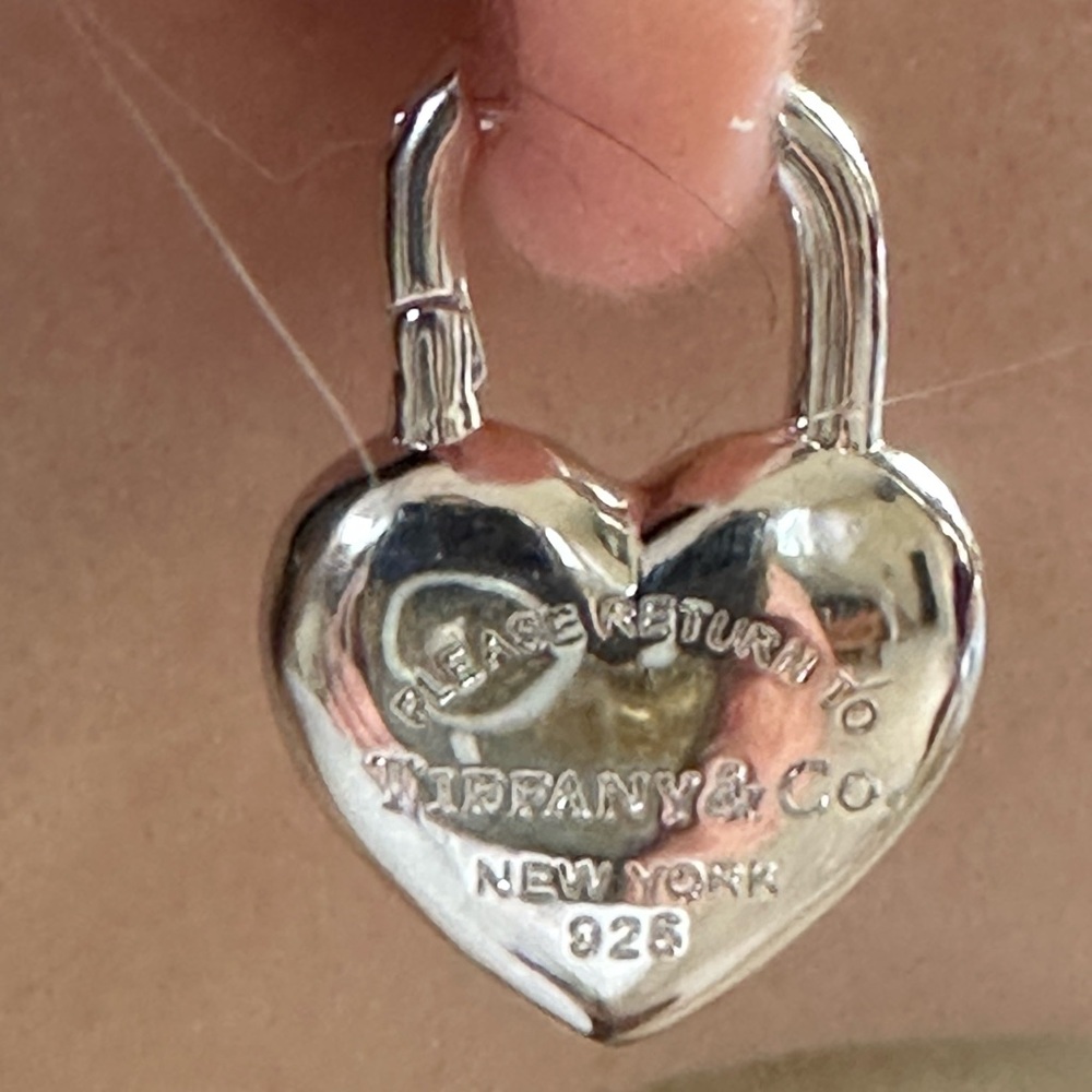 Tiffany & Co. Silver Heart Earrings 100% Authentic - Picture 5 of 10